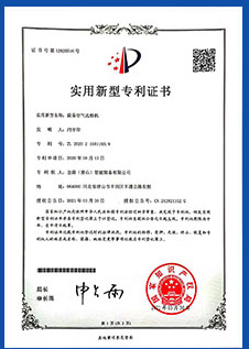 �������g